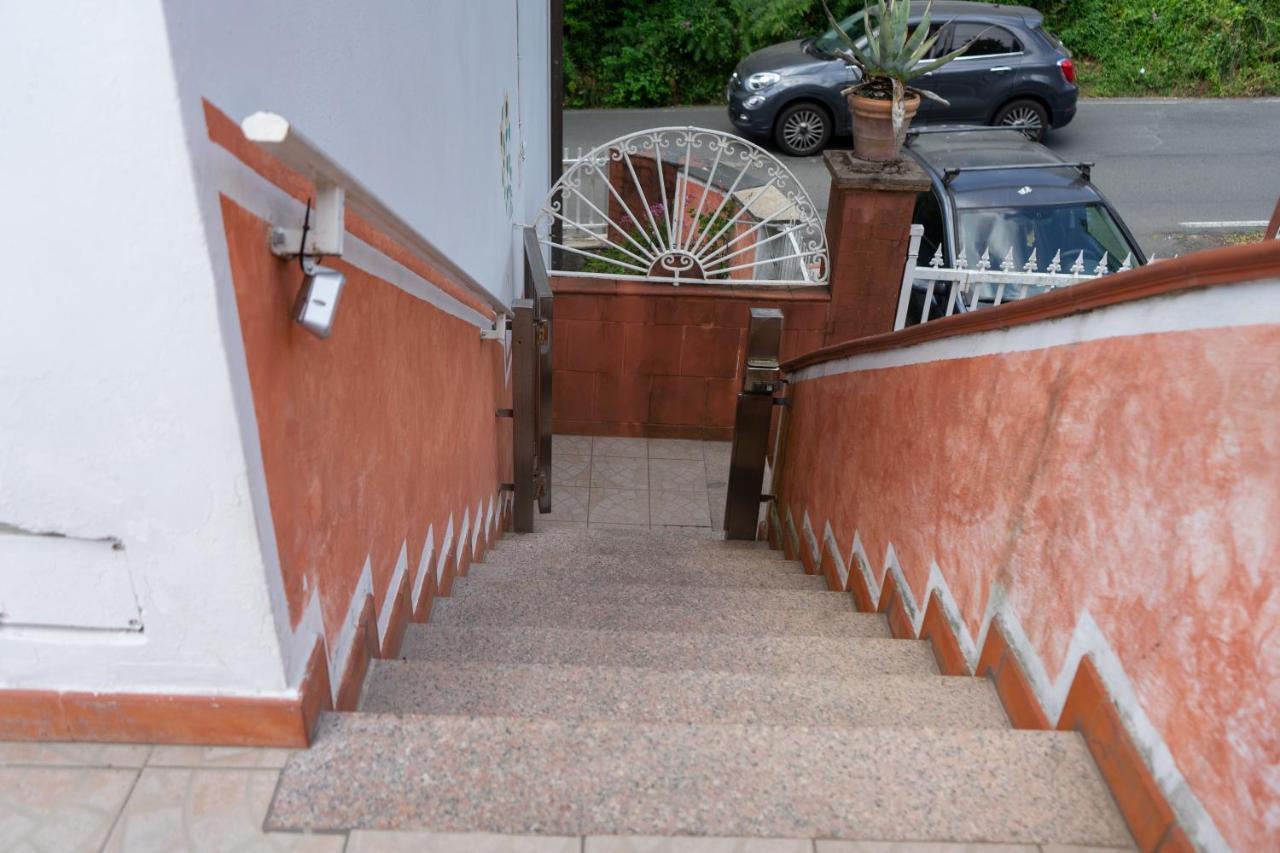 Casa I Girasoli ヴェッツァーノ・リーグレ エクステリア 写真